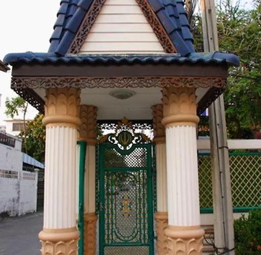 Js Tower